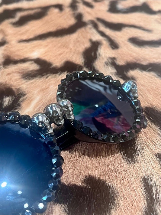 Sunnies Round Skull