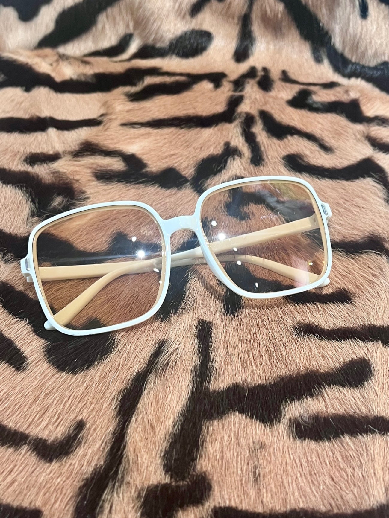 60s Sunnies Cream Tea