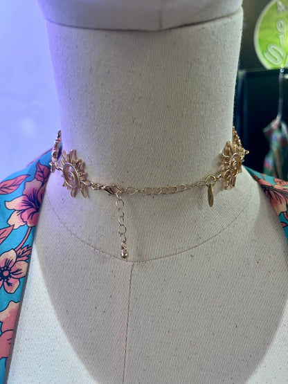Gold Sun Shell Choker Necklace