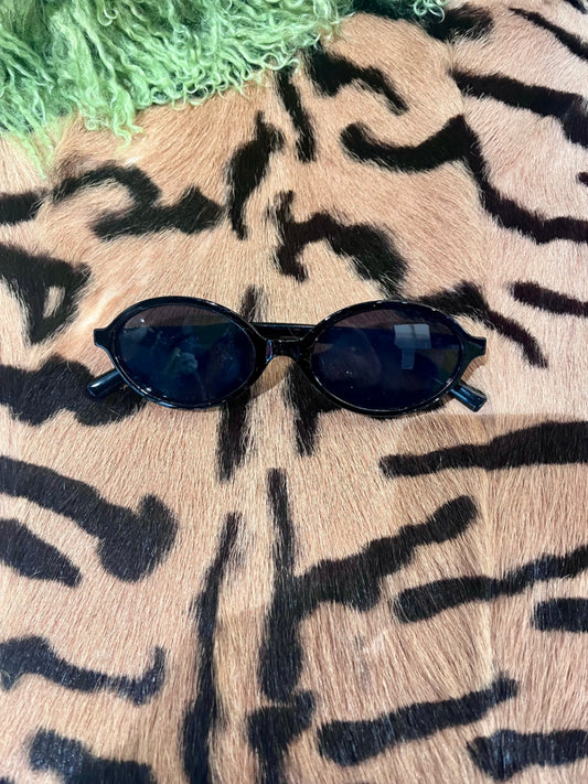 Preppy Black Sunnies