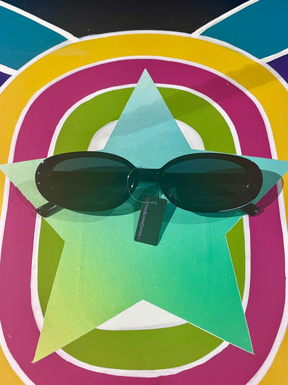 Oval City Black Sunnies
