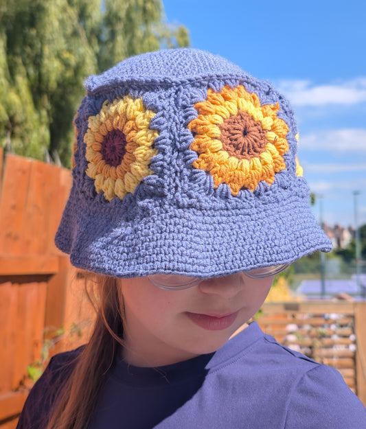Sunflower bucket hat