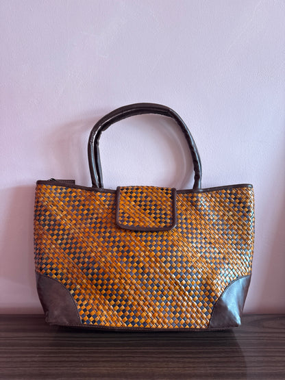 Brown woven bag 