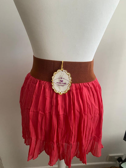Pink pleated skirt 