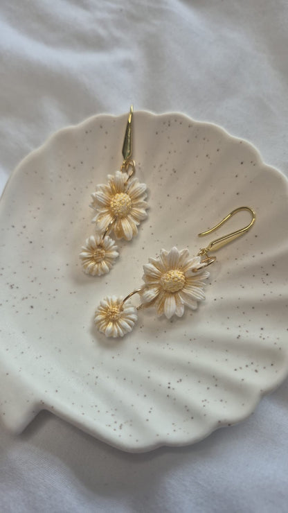 2-tier Daisy Drops