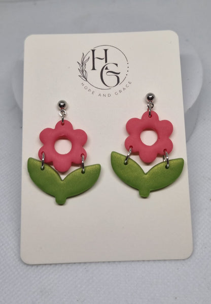 Fun pink flower earrings