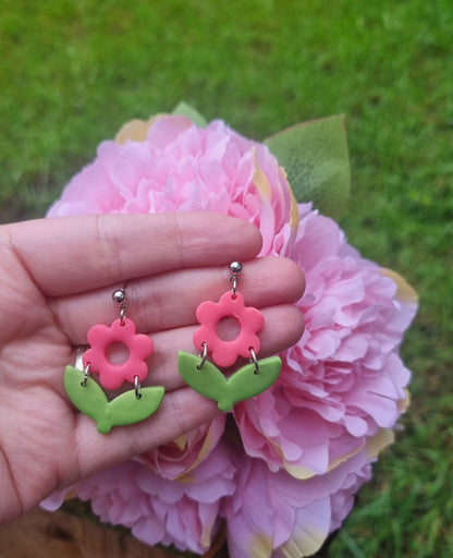 Fun pink flower earrings