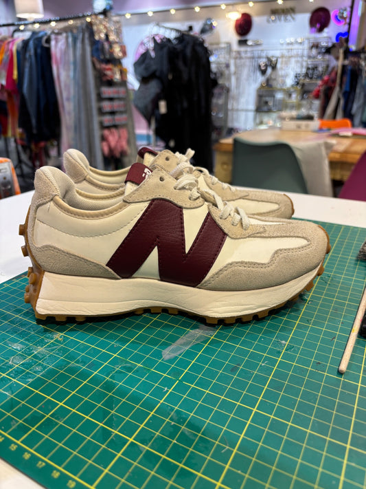 NB 327 UK5 no box