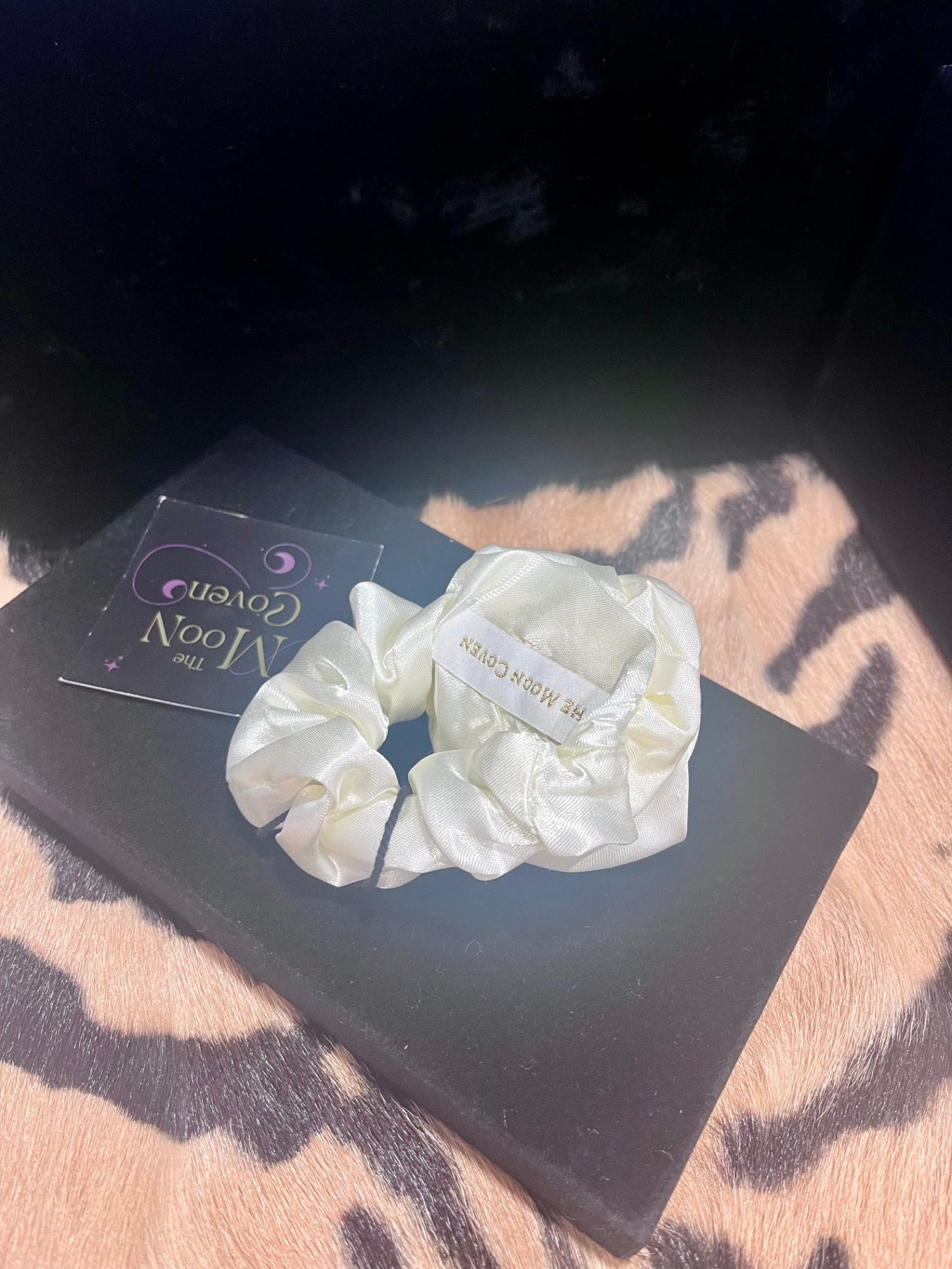 Rose Scrunchie Cream