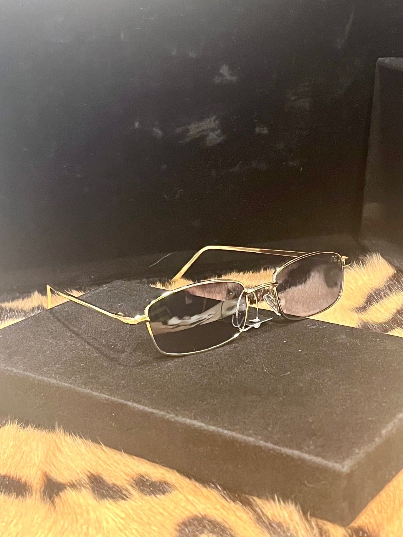 Buffy Metal Frame Sunnies Gold