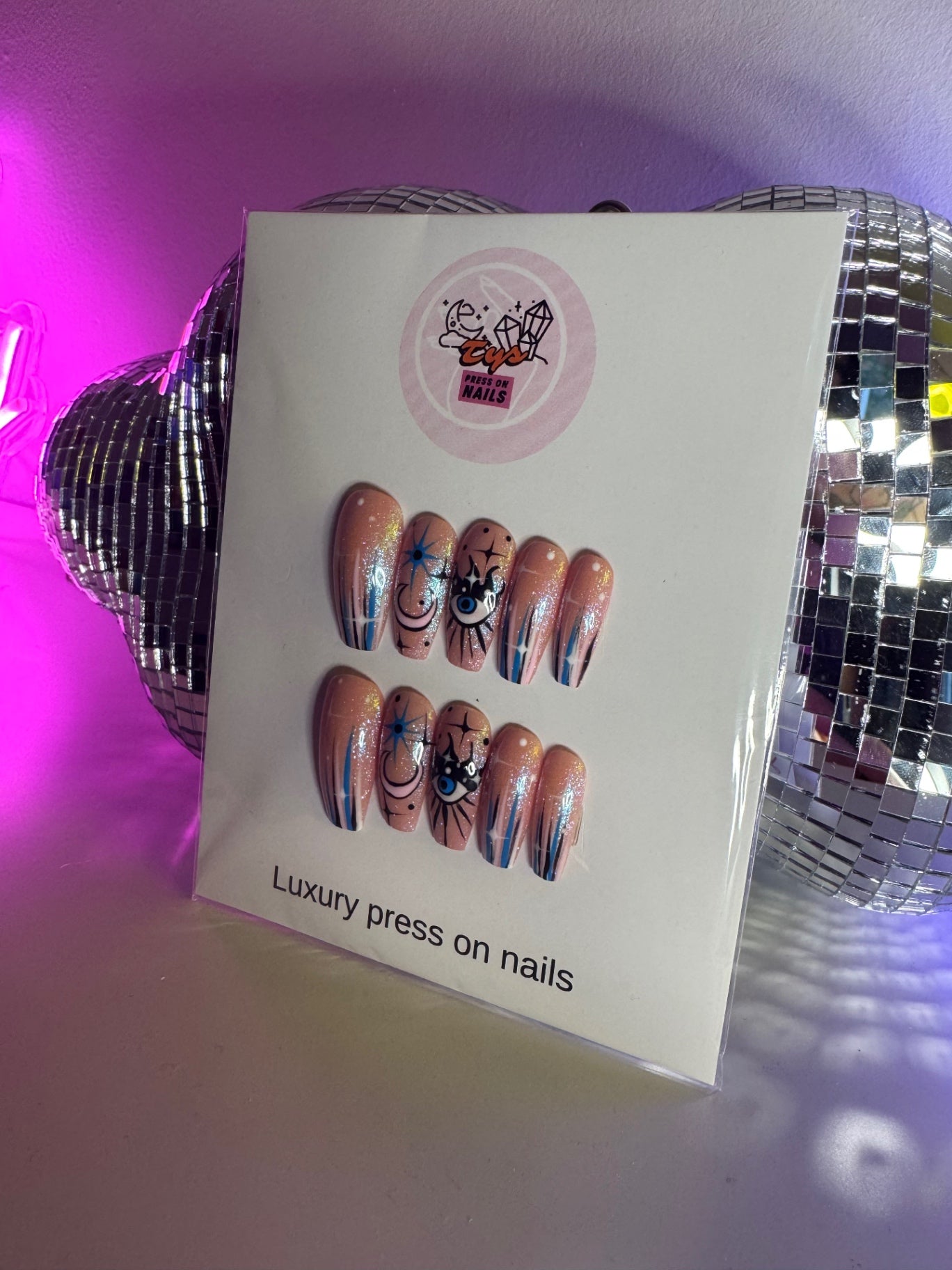 Celestial eye pink & blue nude