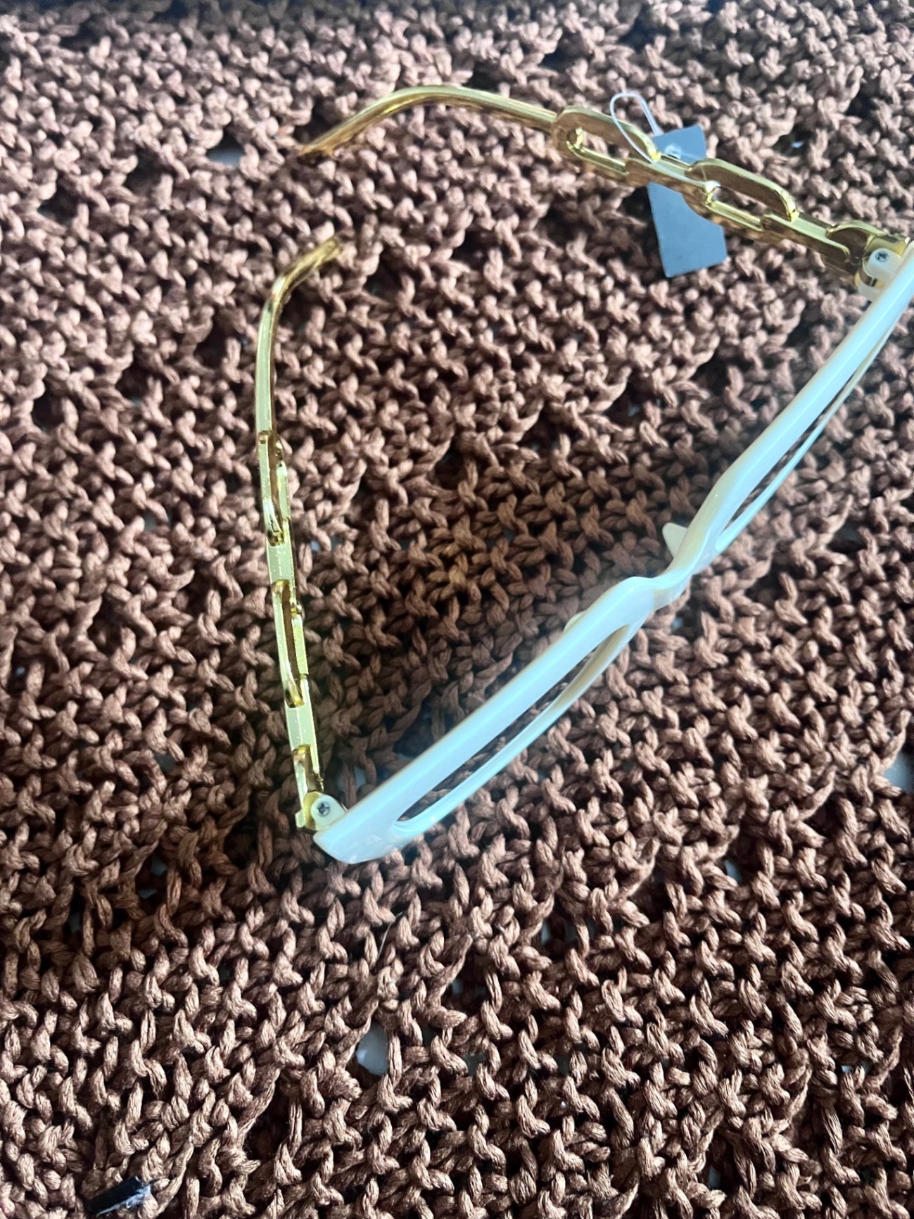 Square Gold Chain Sunnies Cream