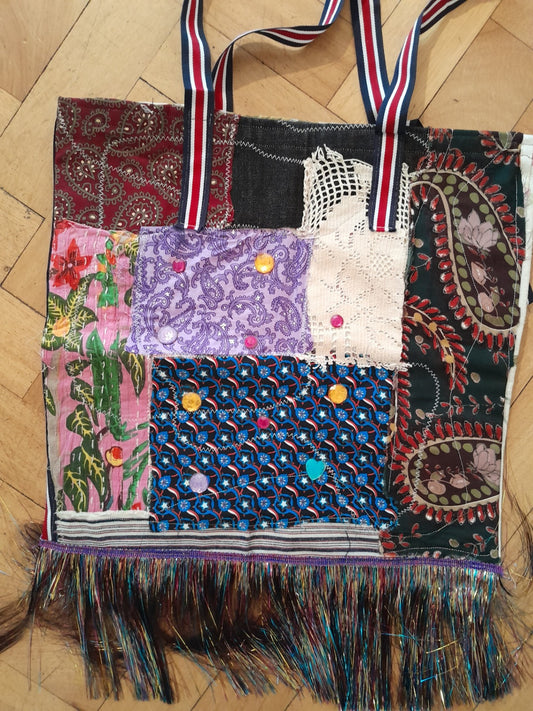 Fringed tote