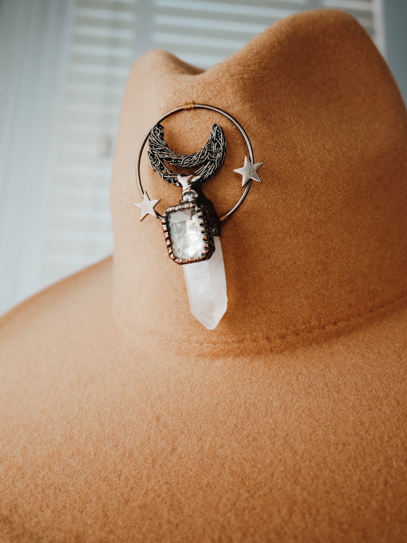“Lunar Vision Hat – White Quartz Amulet Edition”