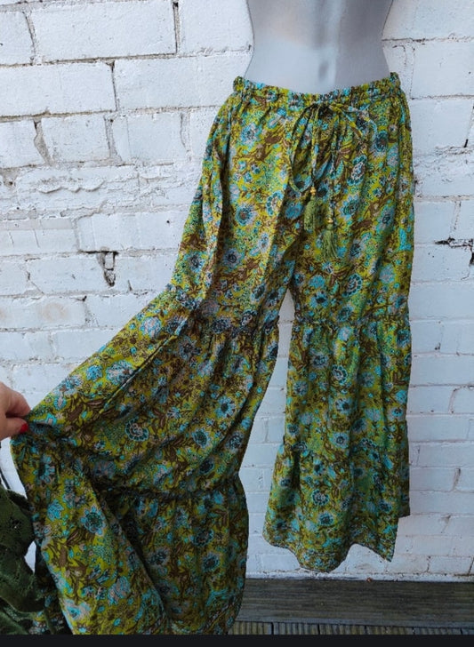 Sari flare trousers 6-12 UK 
