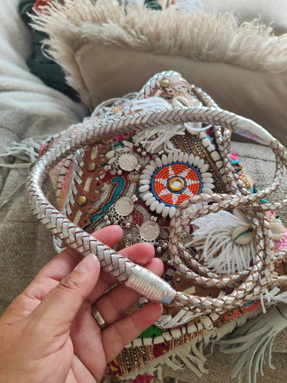 Chilean cross body bag - white 