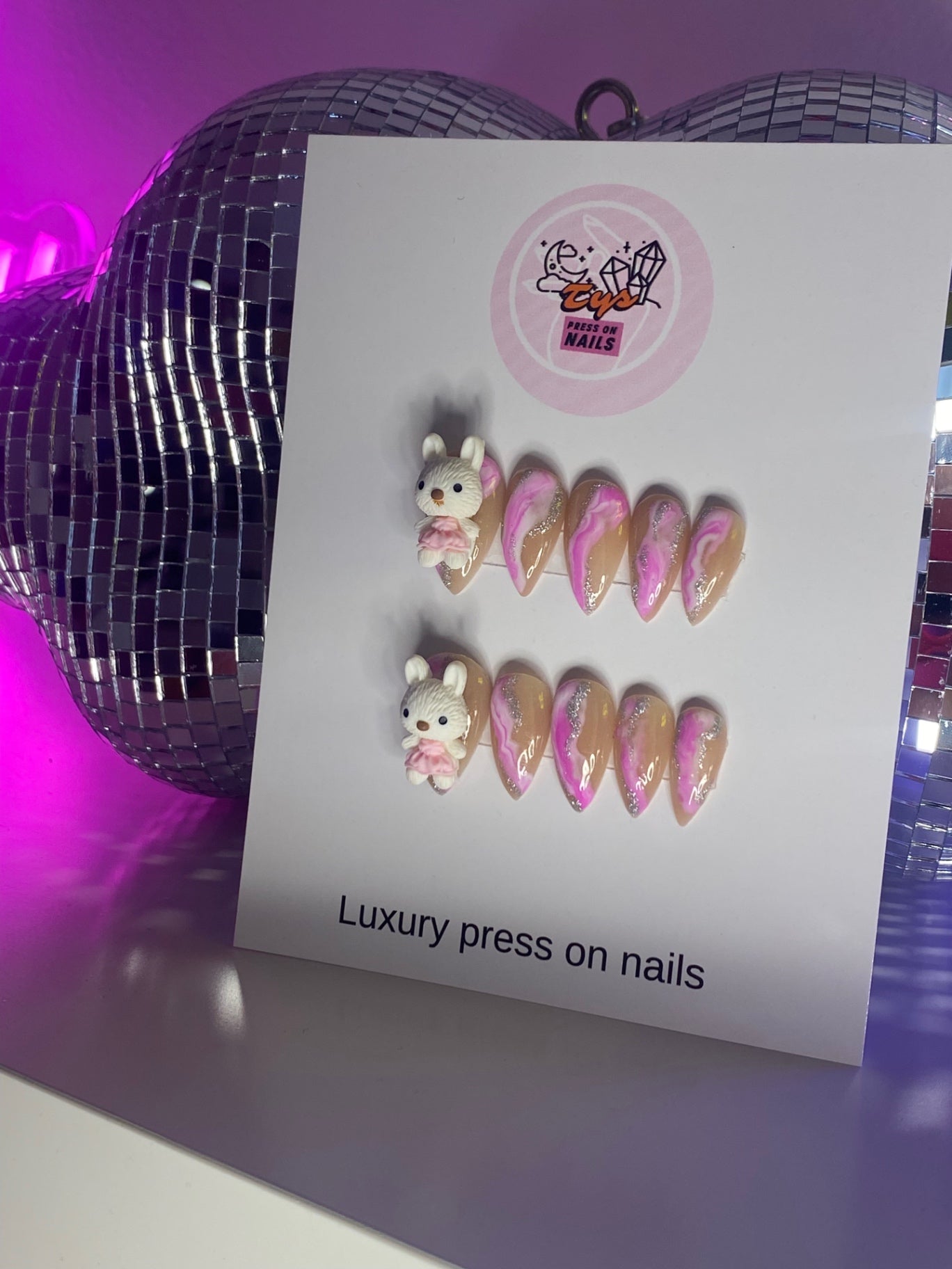 Rabbit Charms pink marble on nude