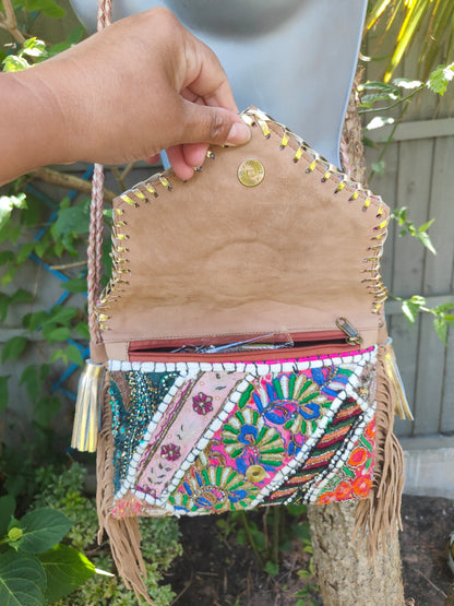 Chilean cross body bag - cream tassle