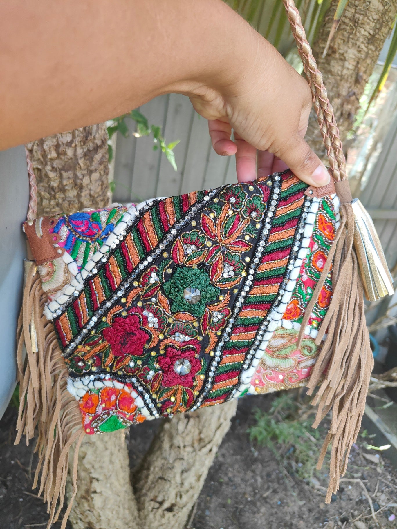 Chilean cross body bag - cream tassle