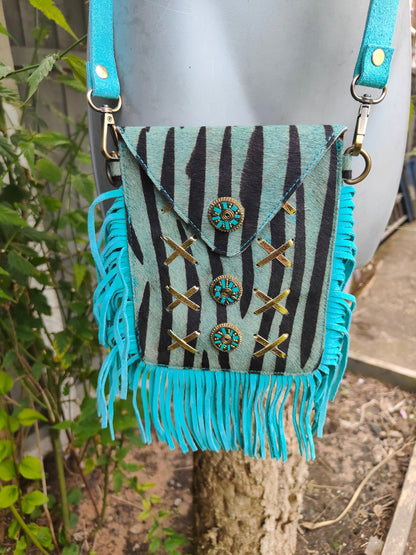 Yellowstone mobile bag - turquoise zebra