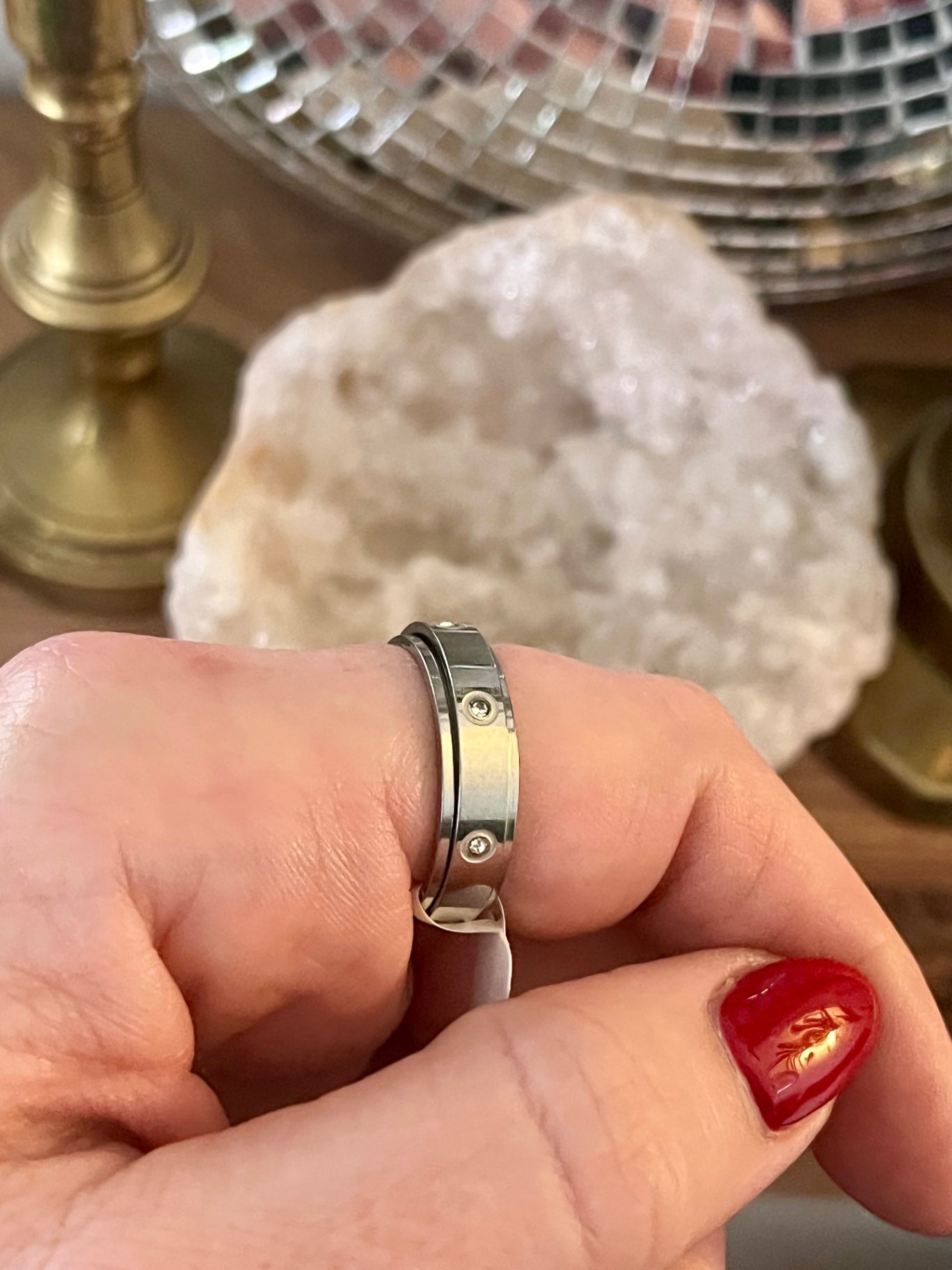 ✨ Silver Serenity Spinner Ring Size 7 ✨