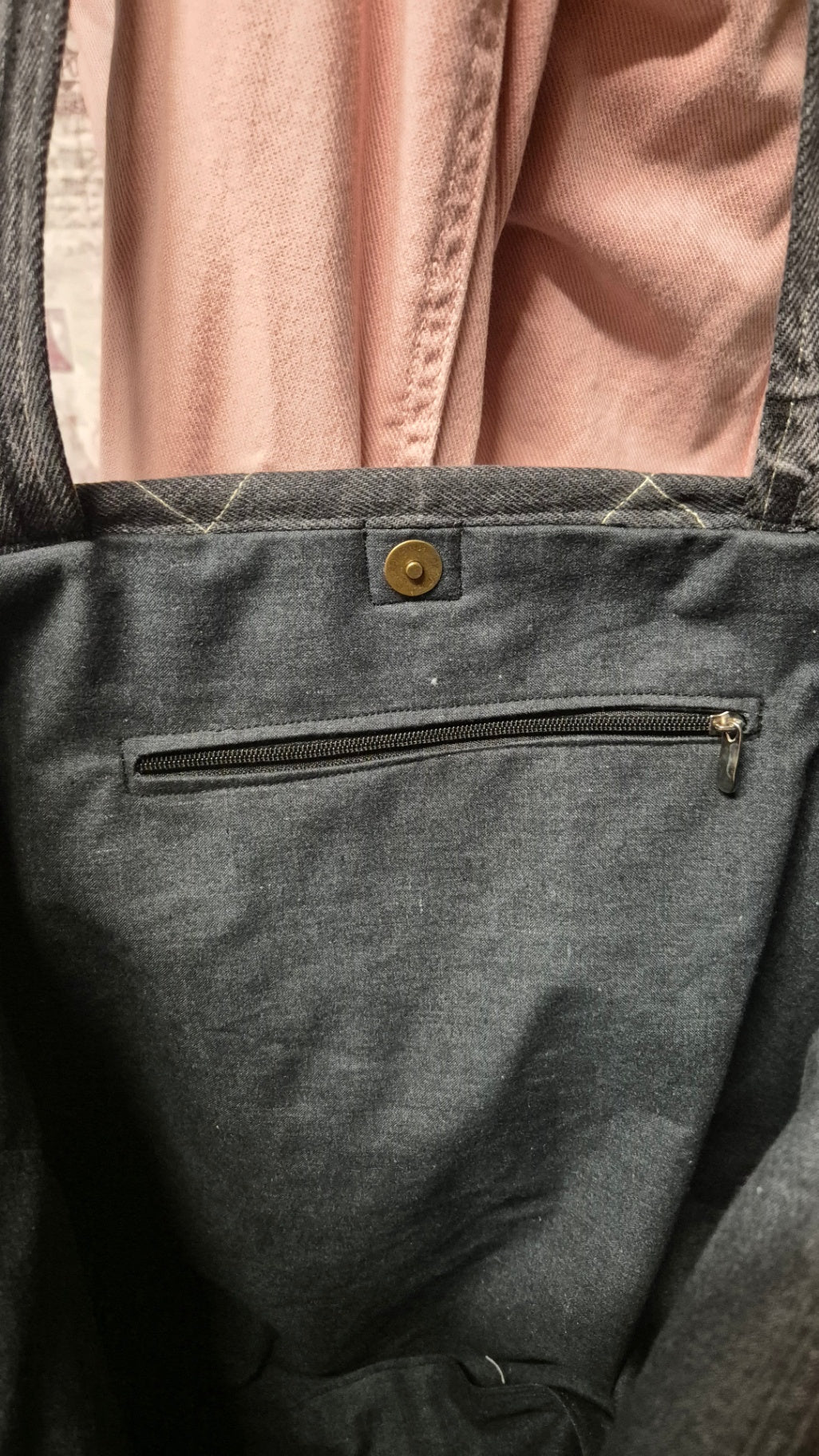 Gray tote 