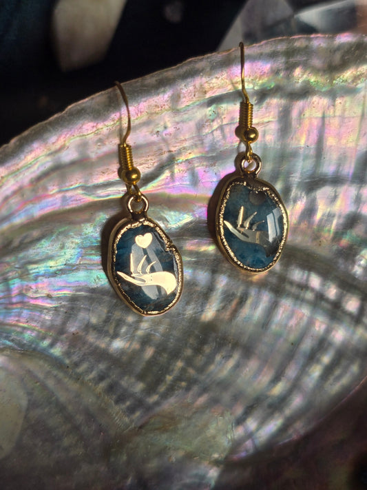 Apatite healing hand earrings 