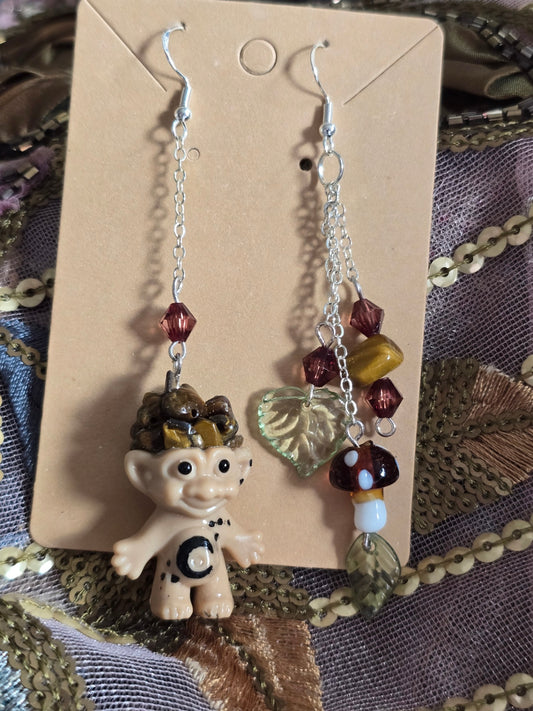Tigers eye crystal troll dolls earrings 
