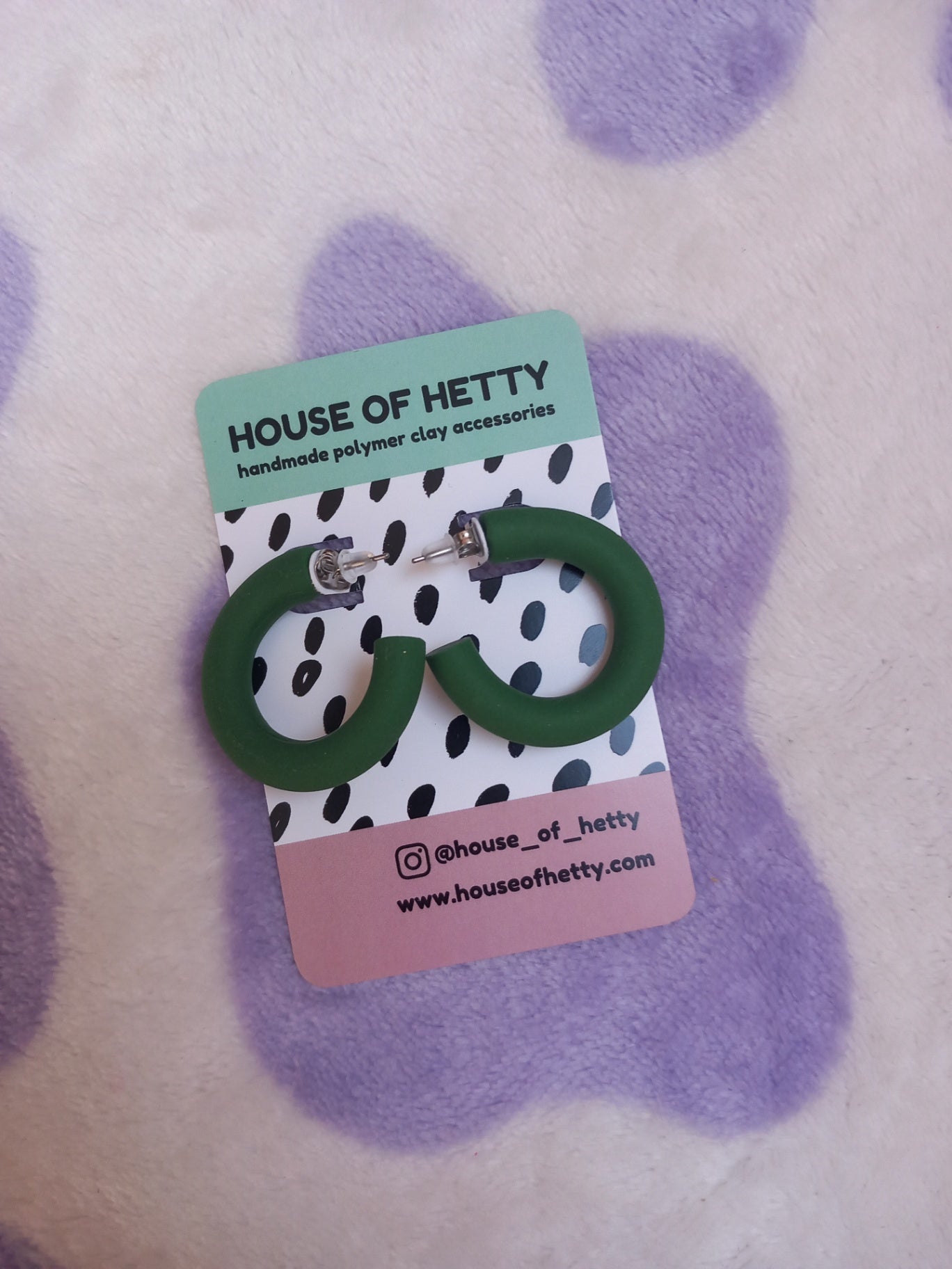 Small dark green polymer clay hoop earrings 
