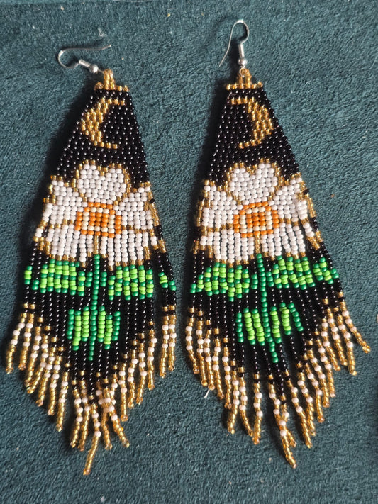 Beaded white flower earrings 