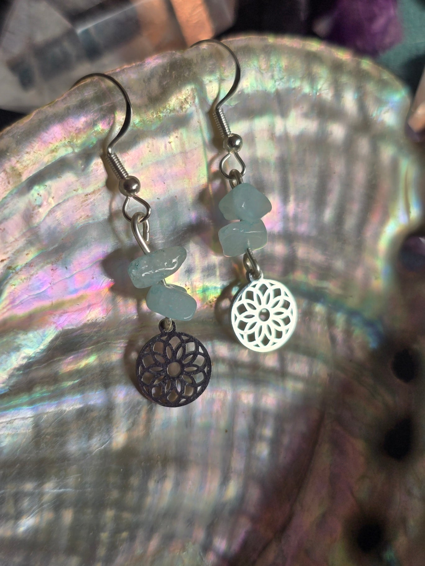 Dyed agate mandala earrings 