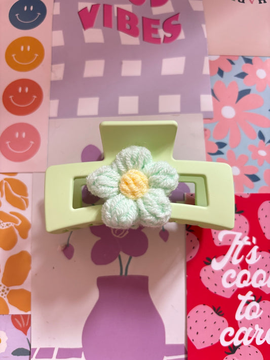 Turquoise flower claw clip