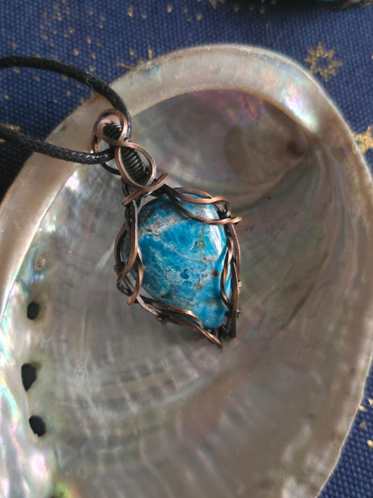 Apatite necklace 