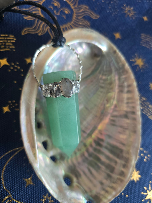 Green aventurine and labradorite necklace 