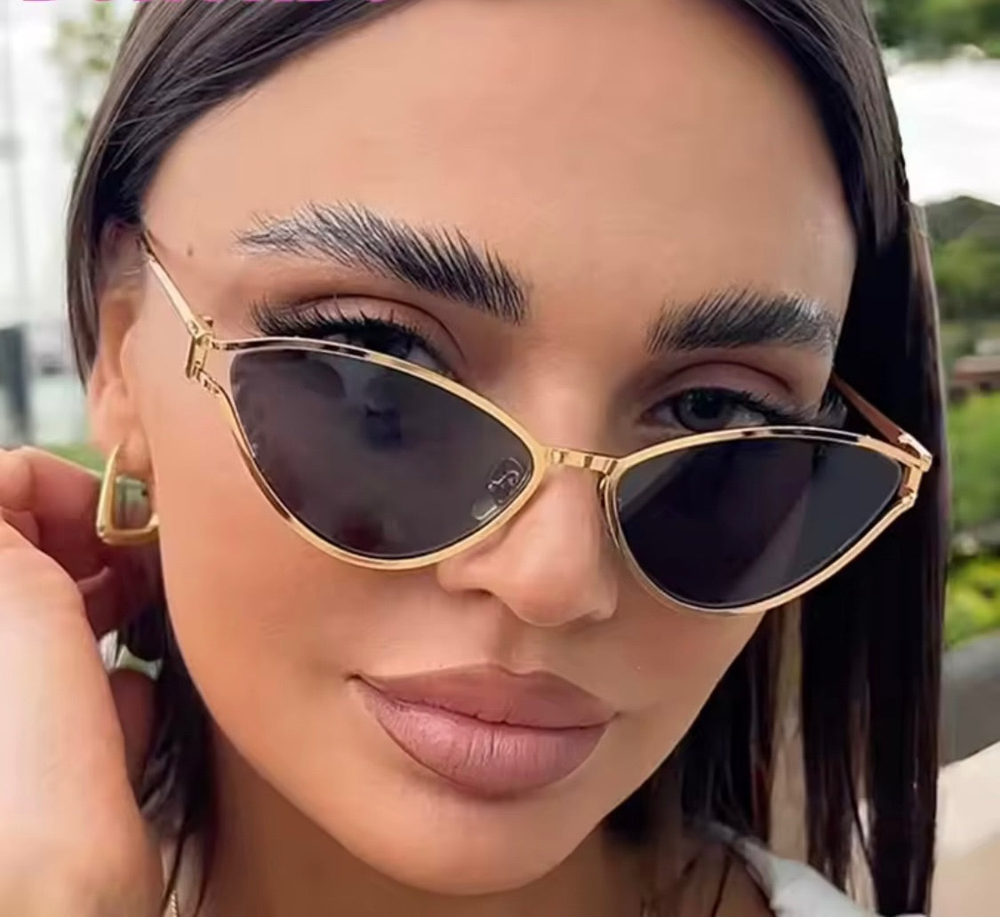 Roxy Gold Rim Cat Eye Sunglasses – Brown Lenses