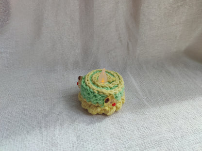 Crochet tealight pompompurin cake