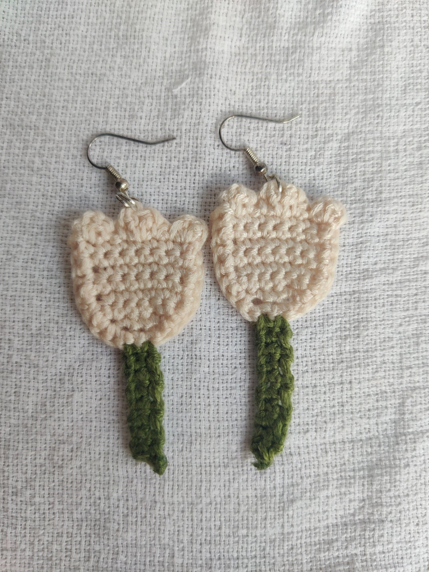 Cream/ white crochet tulip flower earrings