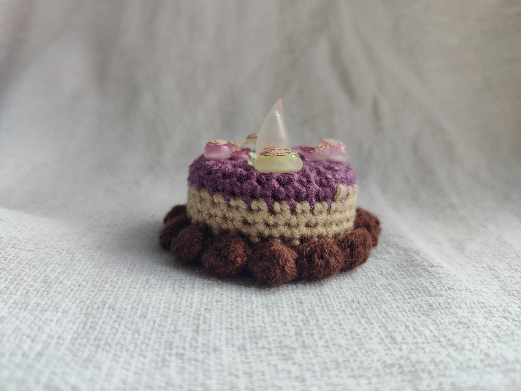 Crochet tealight cake