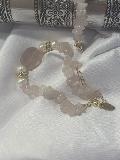 Rose Quartz & Biwa Pearl Bracelet – Gold