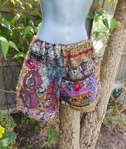Mykonos jewel shorts 8-12 UK red line 