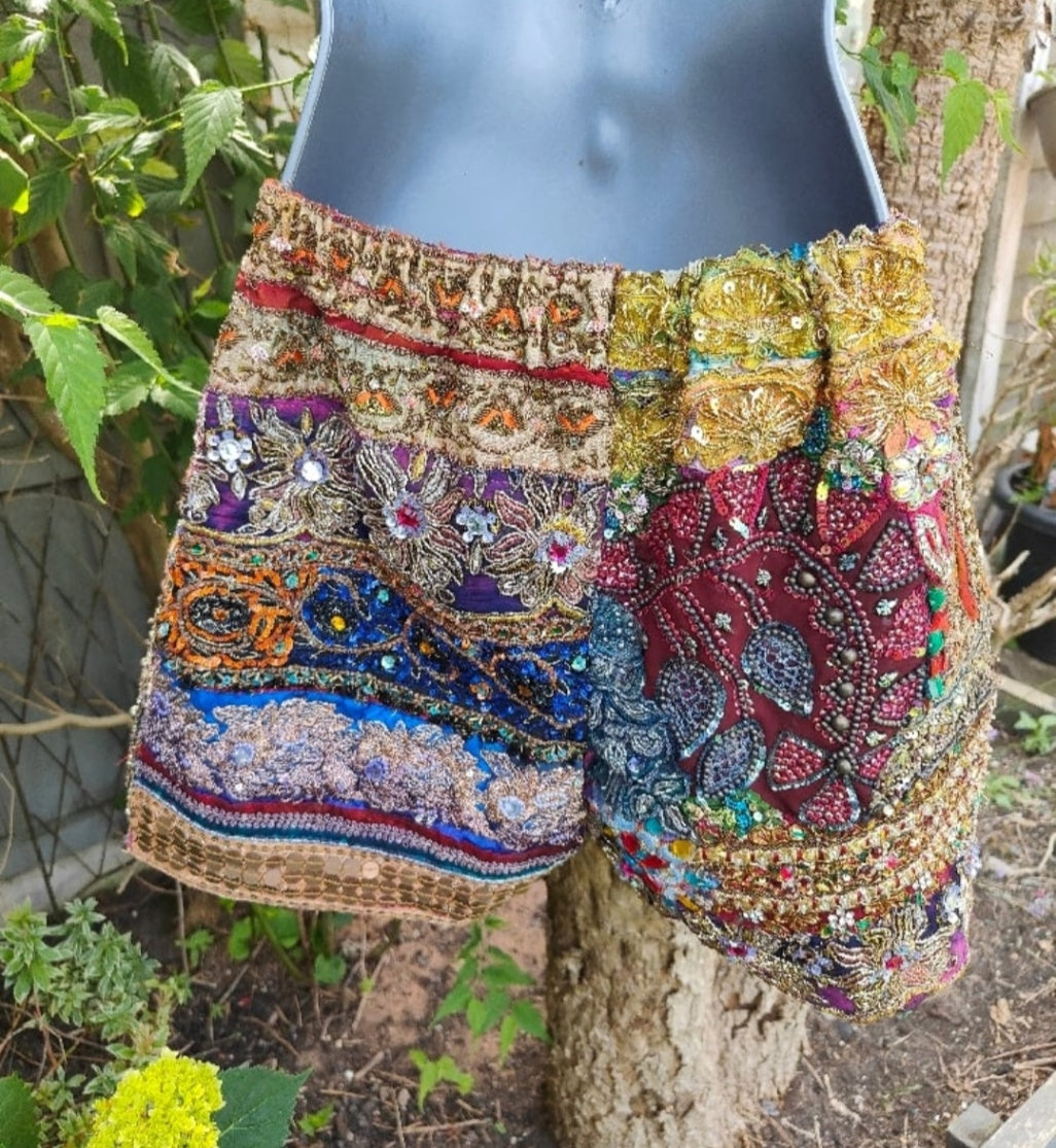 Mykonos jewel shorts 8-12 UK red line 