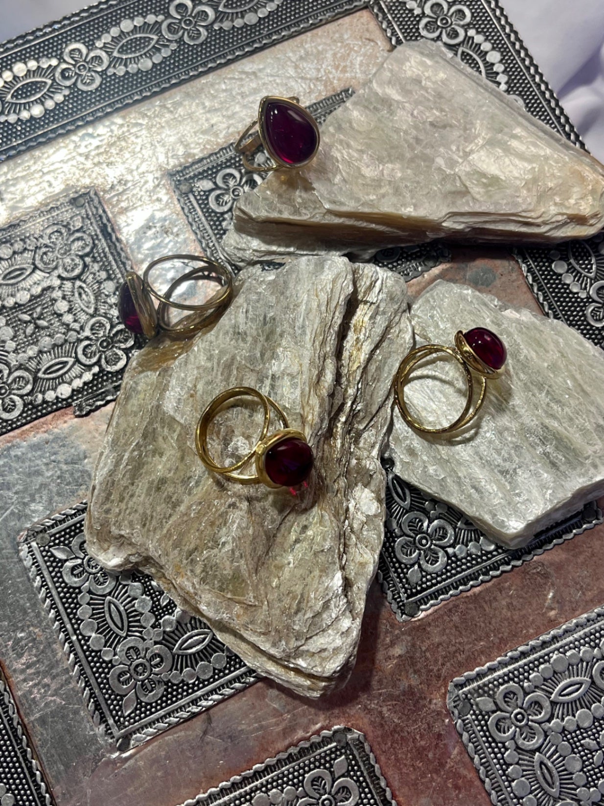 Garnet Ring – Gold Stainless Steel 