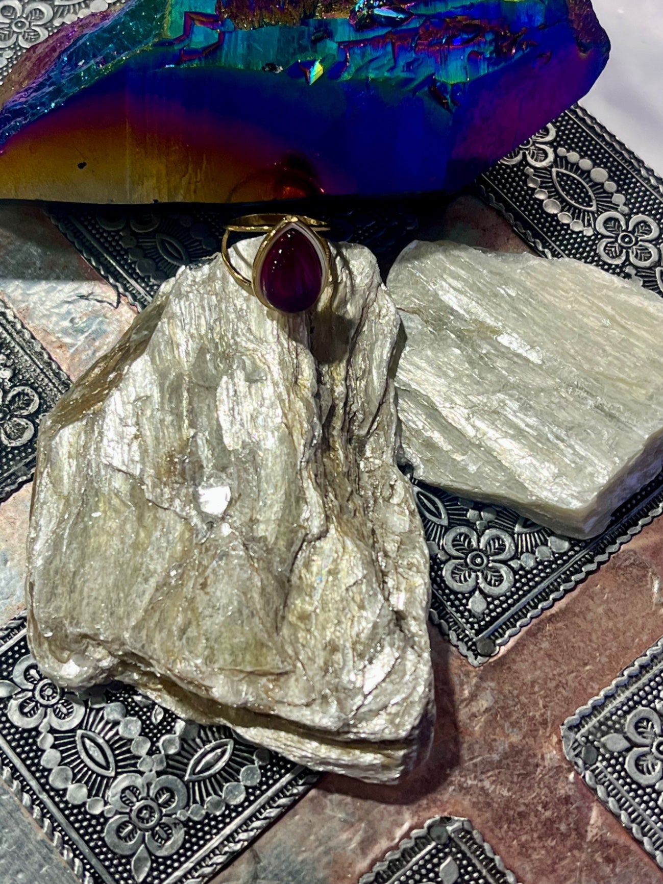 Garnet Ring – Gold Stainless Steel 