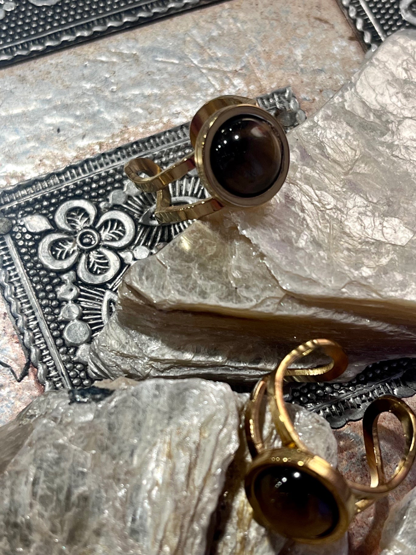 Tiger’s Eye Ring – Gold Stainless Steel 