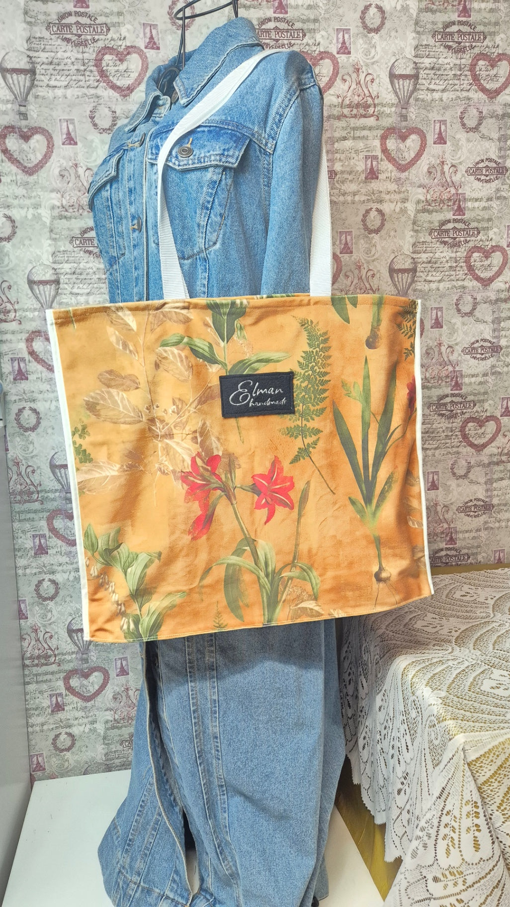 Light tote bag