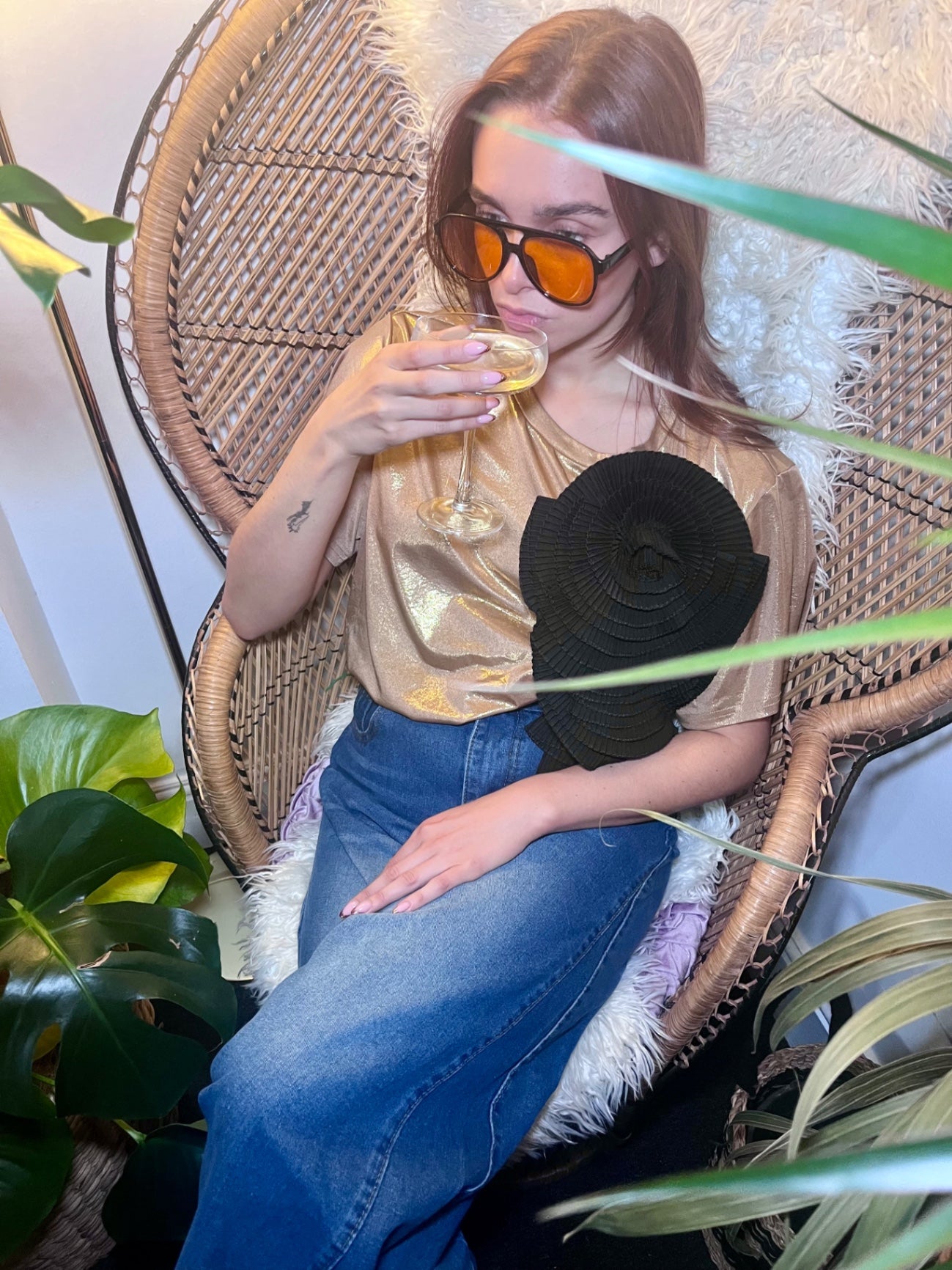 Luna Flare Aviator Sunglasses – Black Frame with Amber Lens