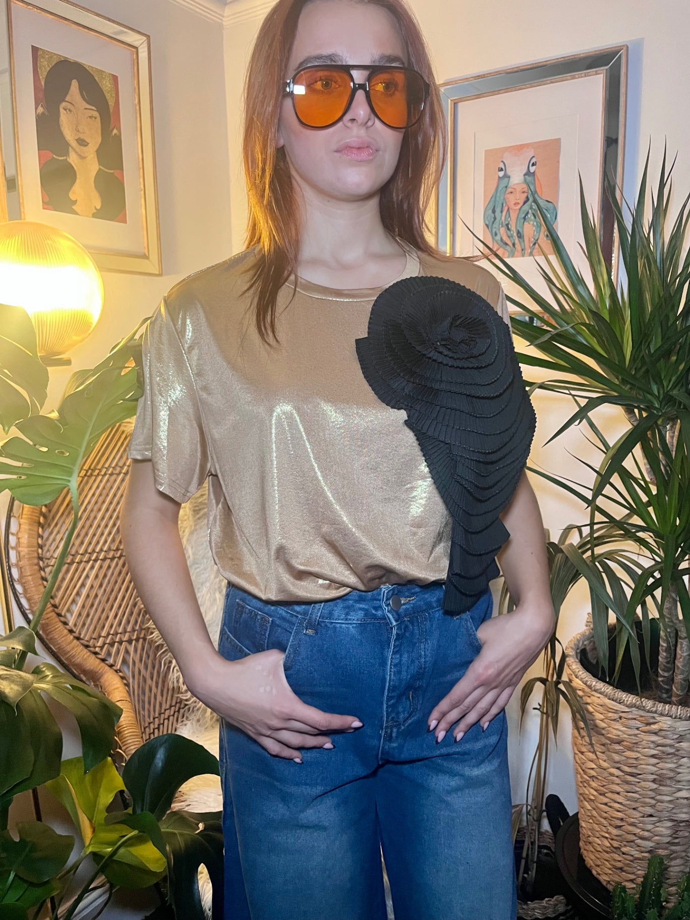 Solar Eclipse Gold Glitter Tee with Black Detachable Flower Brooch One Size 