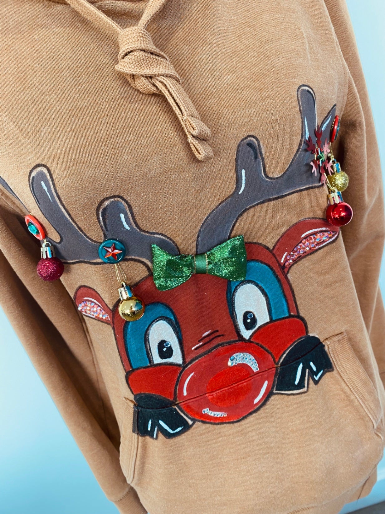 Christmas peeking Rudolf 
