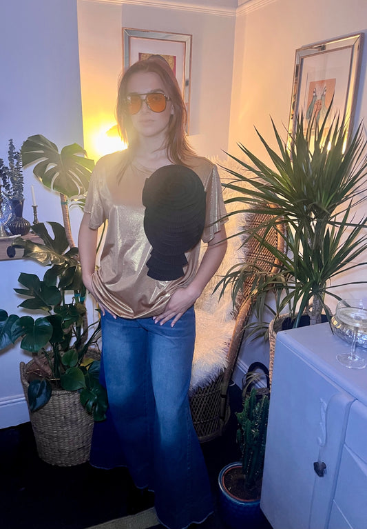 Solar Eclipse Gold Glitter Tee with Black Detachable Flower Brooch One Size 