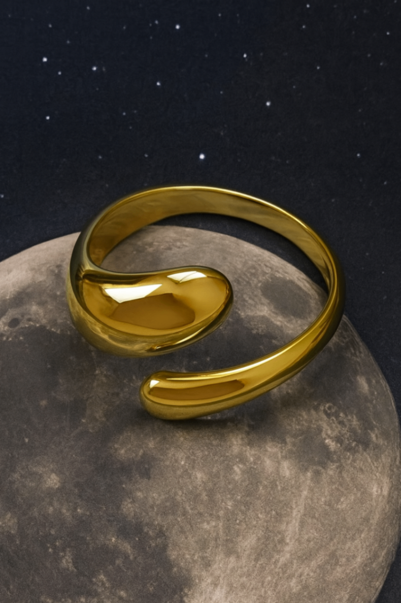 Lunar Melt Gold Cuff Bracelet – Sculpted Statement Bangle